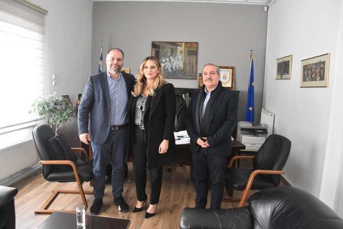 Επίσκεψη της Έλενας Σώκου, συντονίστριας του Γραφείου του Πρωθυπουργού στην Θεσσαλονίκη στον δήμαρχο Νάουσας Νίκο Κουτσογιάννη